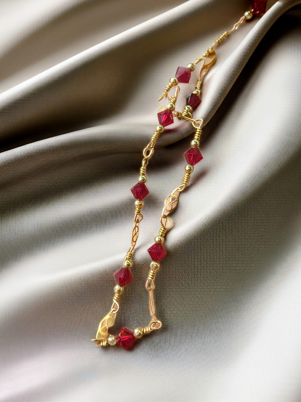 Gold-Tone Bracelet with Faceted Ruby-Red Beads - Picture 2 of 6